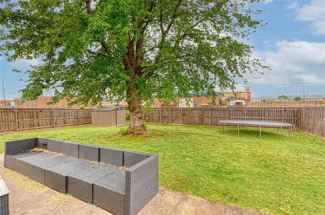 Photo 2 — 123 Carter Road, Elk City, OK 73644