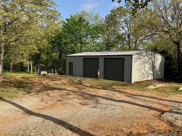 Photo 2 — 20832 Drummond Road, Tecumseh, OK 74873