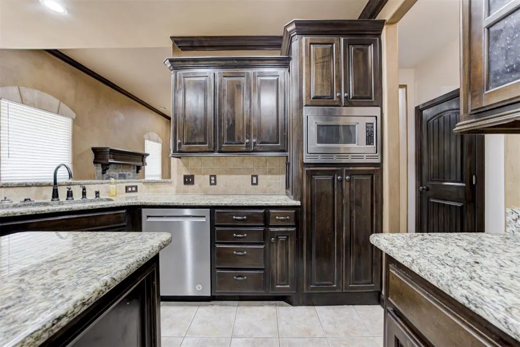 Photo 13 — 917 WB Meyer Parkway, Edmond, OK 73025