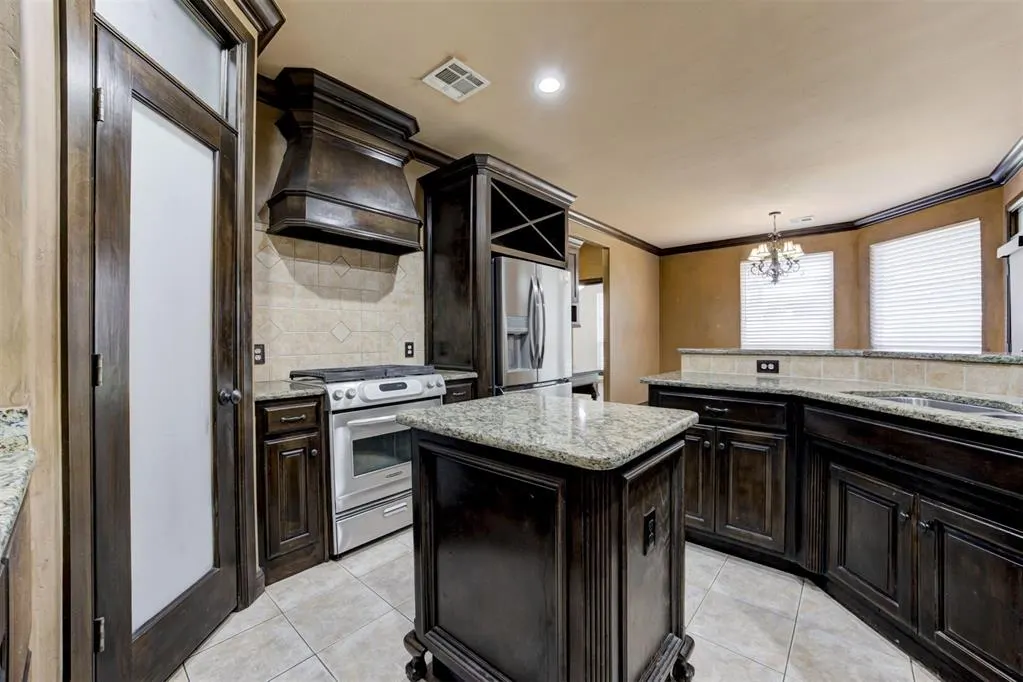Photo 15 — 917 WB Meyer Parkway, Edmond, OK 73025