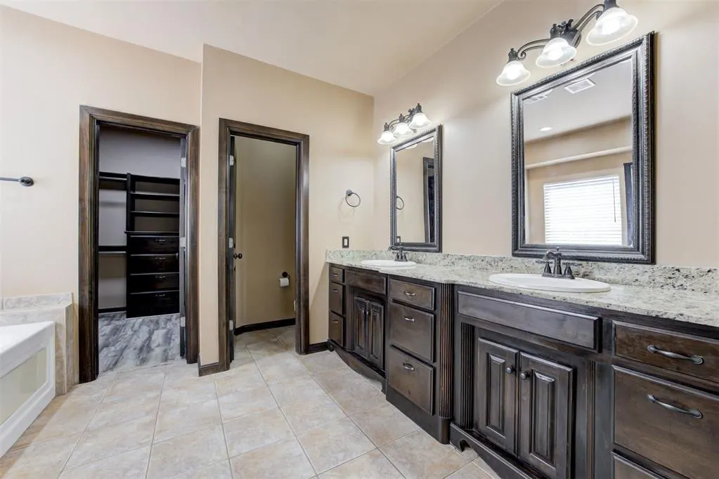 Photo 20 — 917 WB Meyer Parkway, Edmond, OK 73025