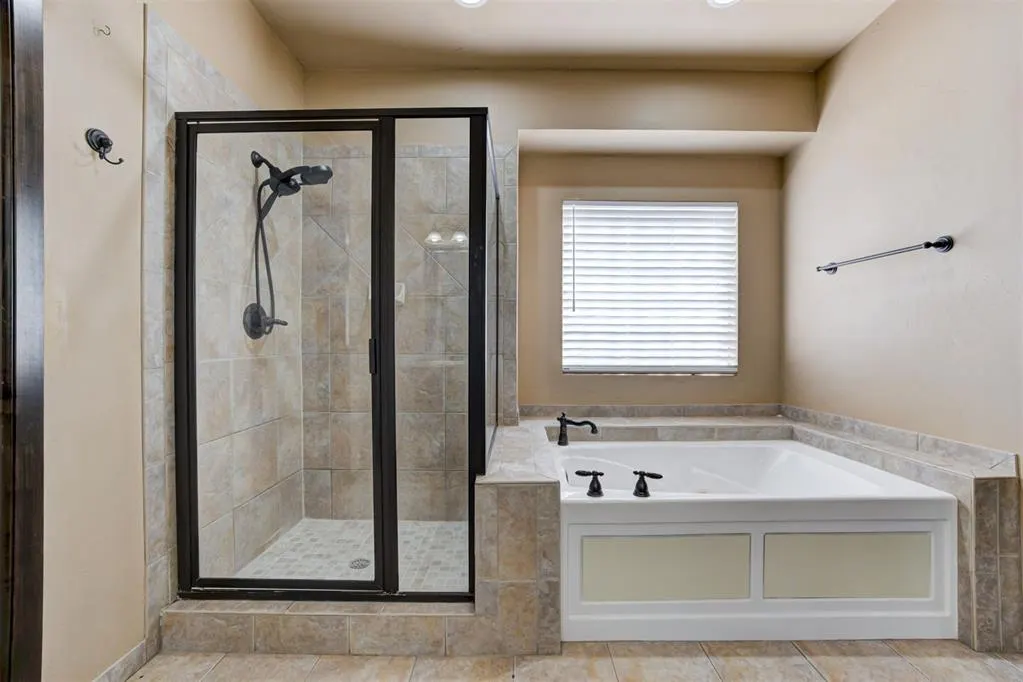 Photo 22 — 917 WB Meyer Parkway, Edmond, OK 73025