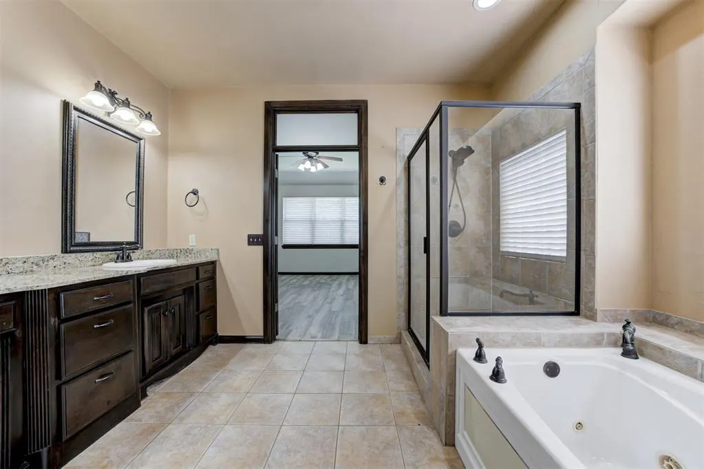Photo 23 — 917 WB Meyer Parkway, Edmond, OK 73025