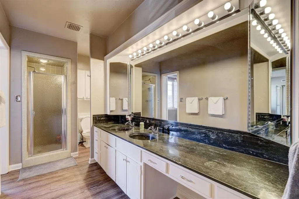 Photo 9 — 411 NW 5th Street, Oklahoma City, OK 73102