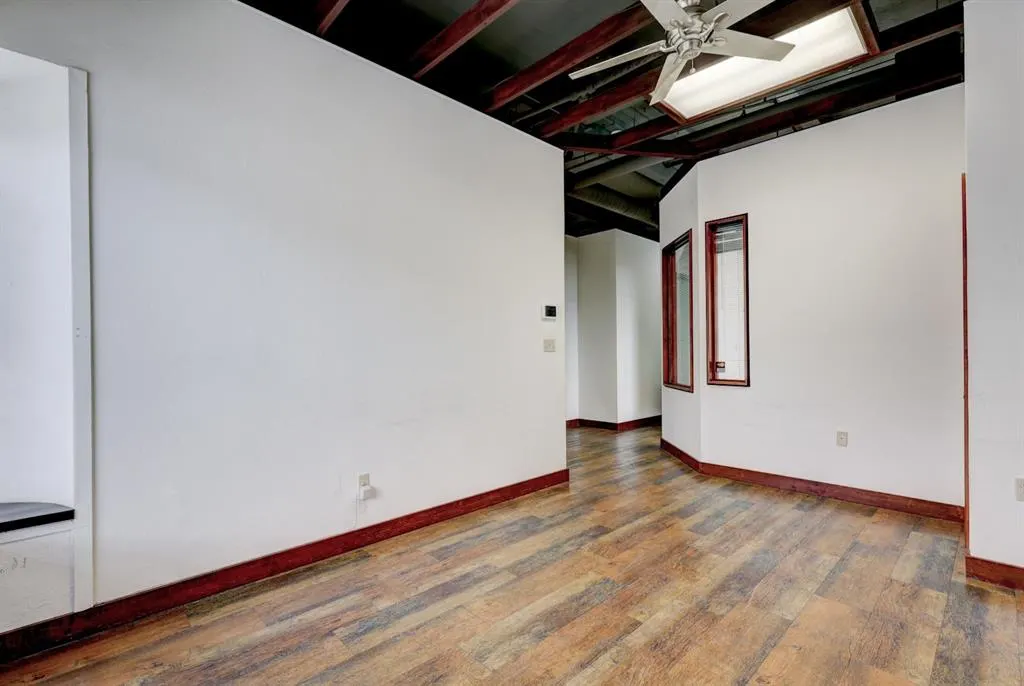 Photo 14 — 411 NW 5th Street, Oklahoma City, OK 73102