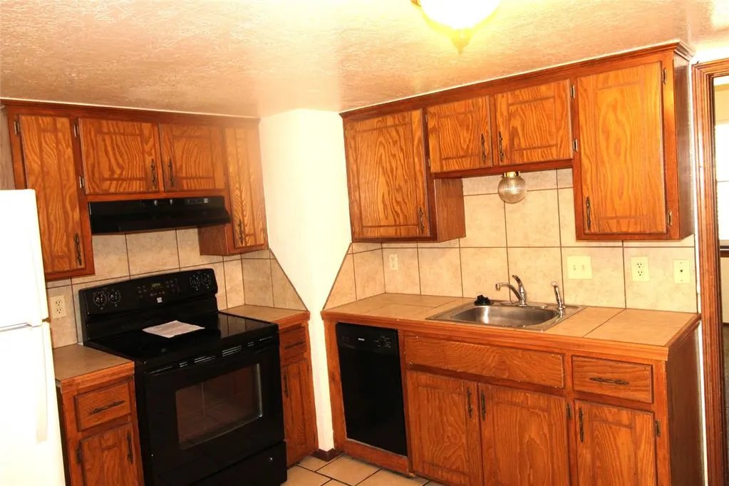 Photo 6 — 1901 E Lindsey Street 4B, Norman, OK 73071