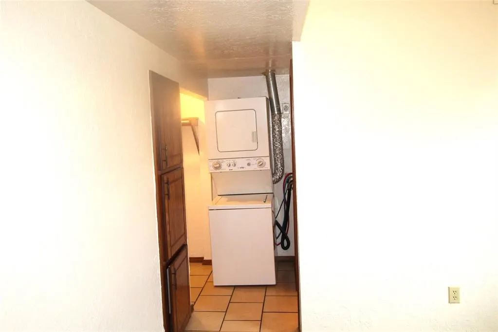 Photo 11 — 1901 E Lindsey Street 4B, Norman, OK 73071