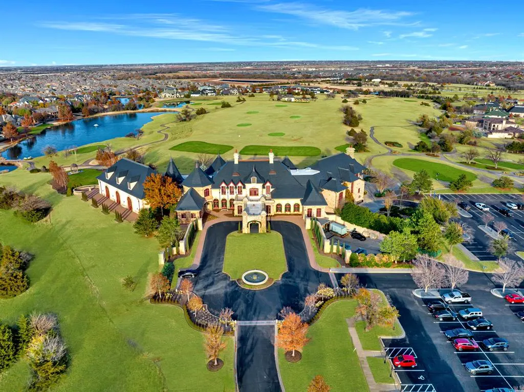 Photo 4 — 5332 Wisteria Drive, Oklahoma City, OK 73142