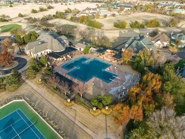 Photo 7 — 5332 Wisteria Drive, Oklahoma City, OK 73142