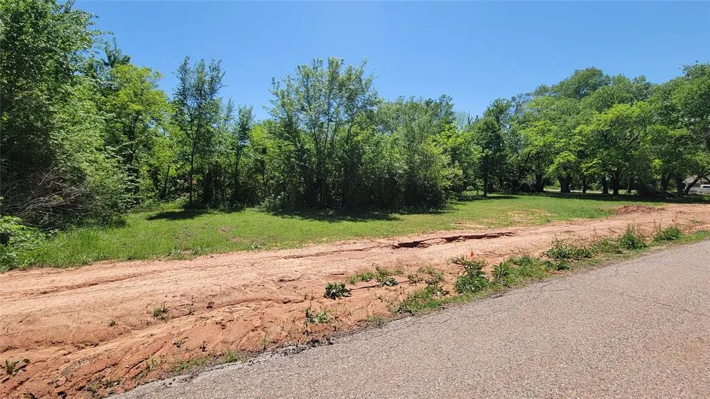 Photo 7 — E Fay Street, Shawnee, OK 74801