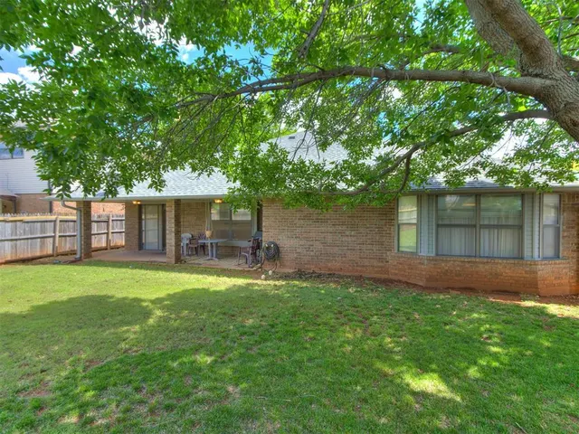 Photo 7 — 1717 Park View Pl Place, Edmond, OK 73003