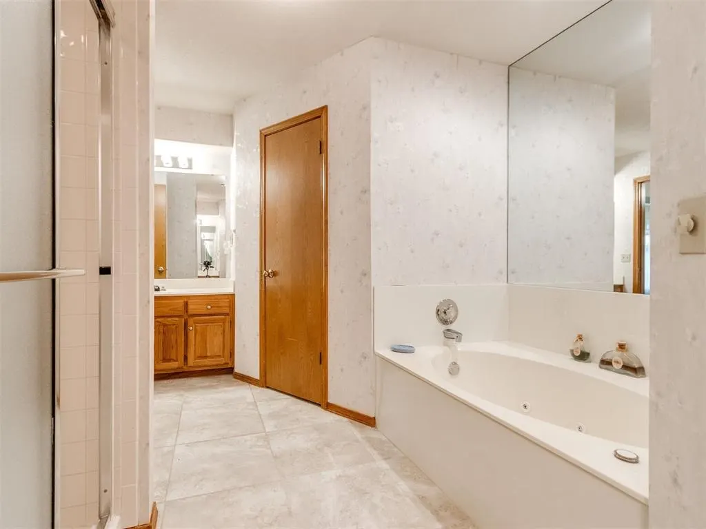 Photo 39 — 1717 Park View Pl Place, Edmond, OK 73003