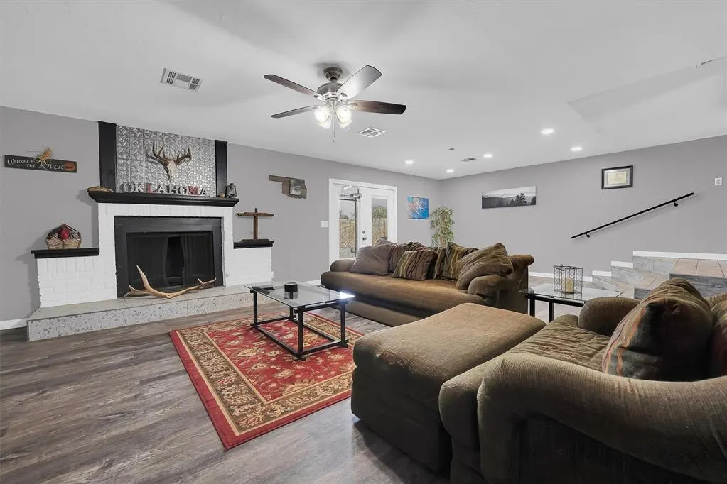Photo 7 — 113 Central Drive, Sayre, OK 73662