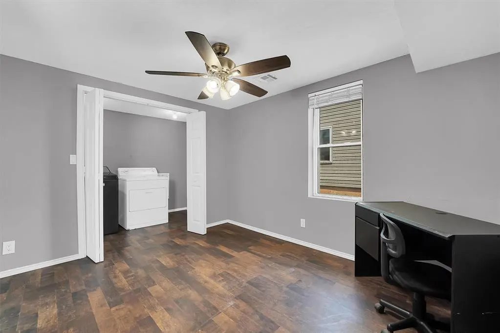 Photo 21 — 113 Central Drive, Sayre, OK 73662