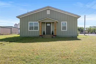 Sold home at 221 S Main Street