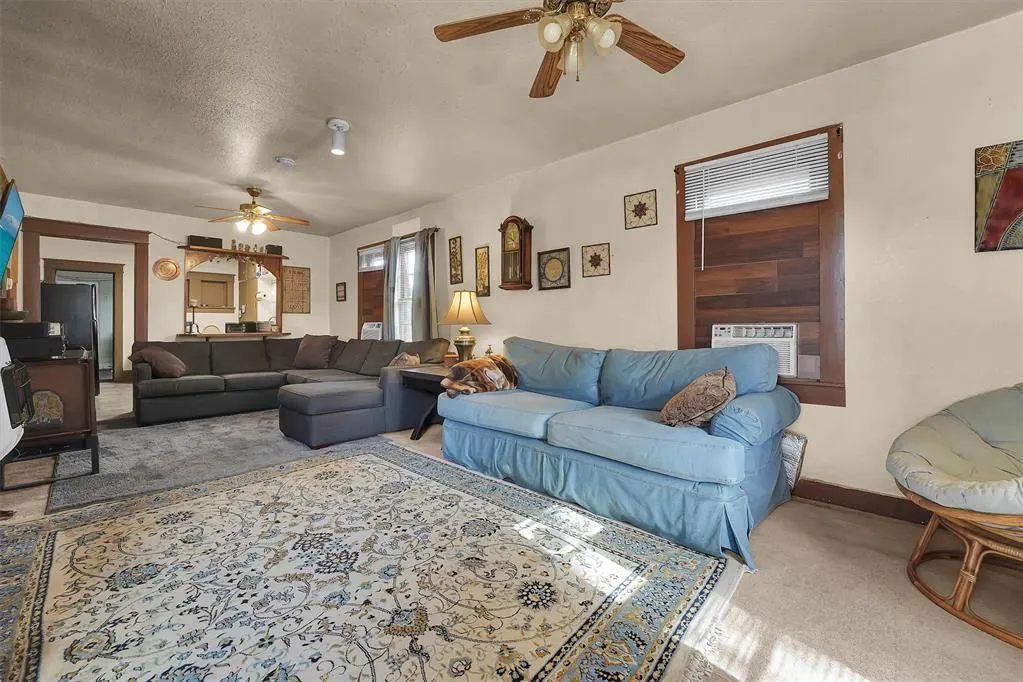 Photo 6 — 411 N 5th Street, Sayre, OK 73662