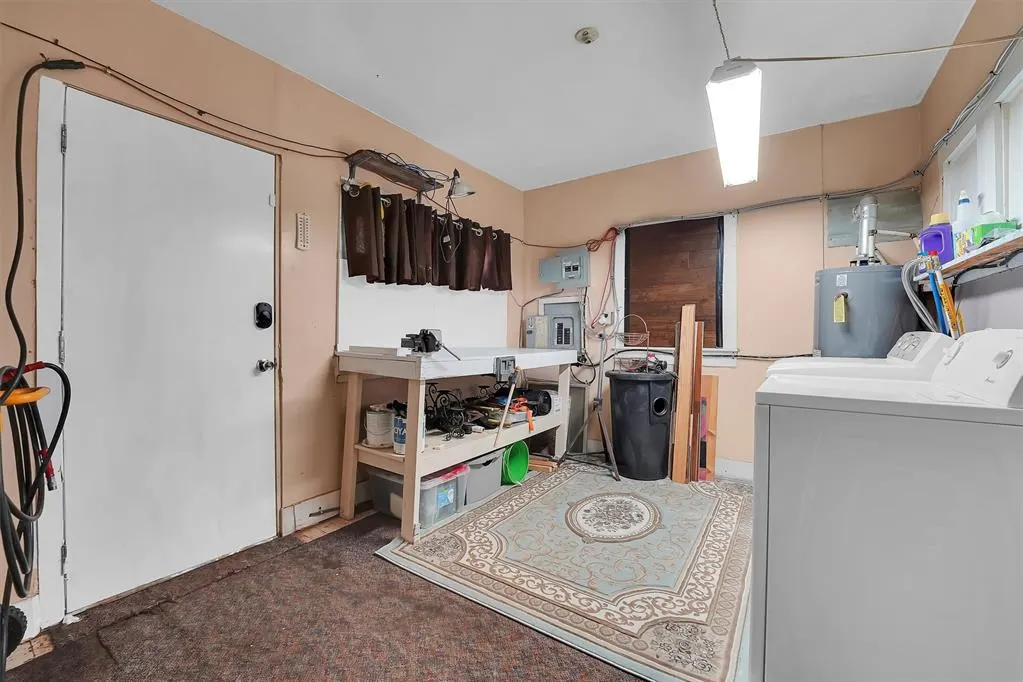 Photo 18 — 411 N 5th Street, Sayre, OK 73662