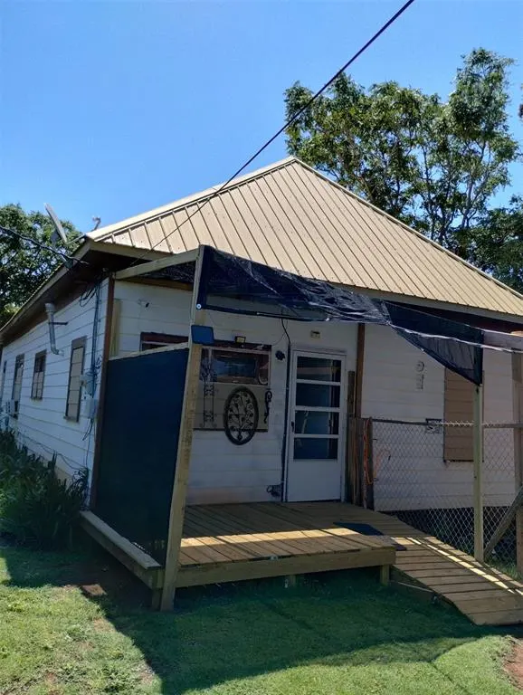 Photo 22 — 411 N 5th Street, Sayre, OK 73662
