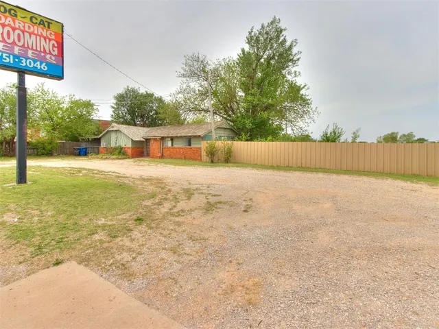 Photo 5 — 10901 N Western Avenue, Oklahoma City, OK 73114