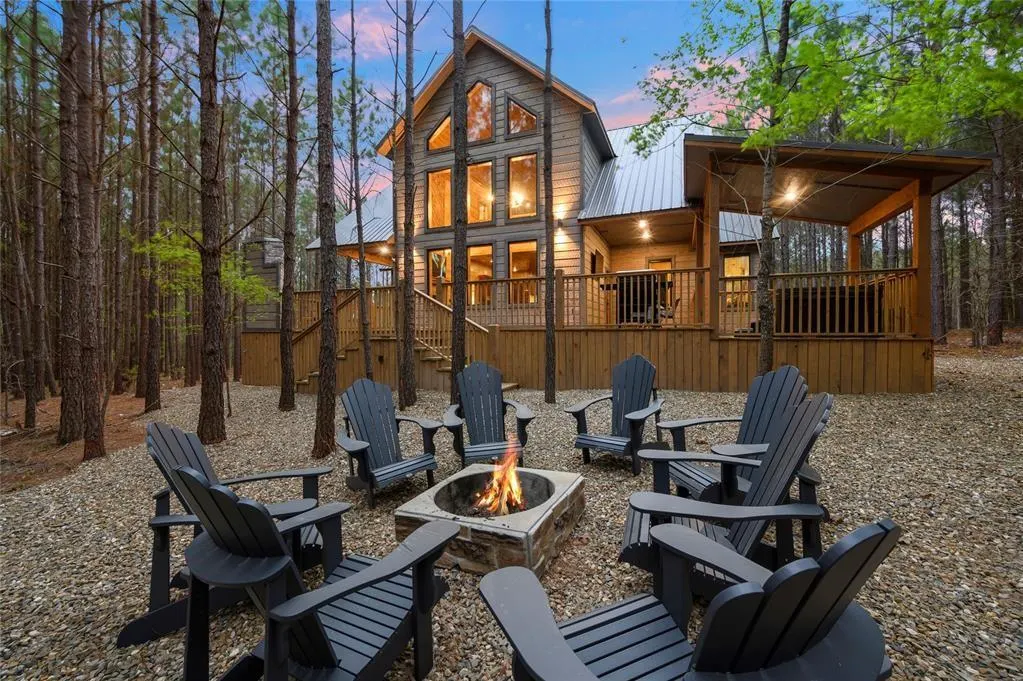 Front exterior — 28 Sunrise Trail, Broken Bow, OK 74728