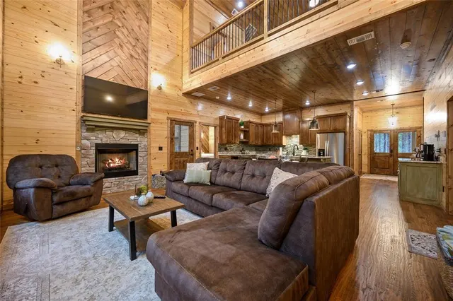Photo 4 — 28 Sunrise Trail, Broken Bow, OK 74728