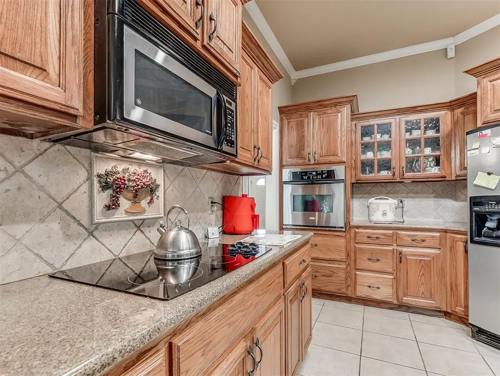 Photo 11 — 4552 Kiva Court, Oklahoma City, OK 73135