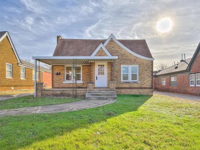 Front exterior — 2324 W Park Place, Oklahoma City, OK 73107