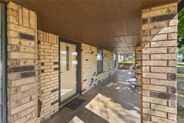 Photo 4 — 901 N Brewer Avenue, Hydro, OK 73048
