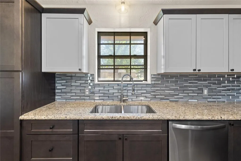 Photo 11 — 901 N Brewer Avenue, Hydro, OK 73048