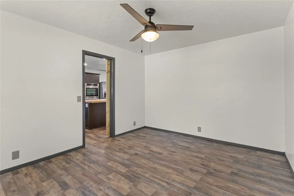 Photo 15 — 901 N Brewer Avenue, Hydro, OK 73048