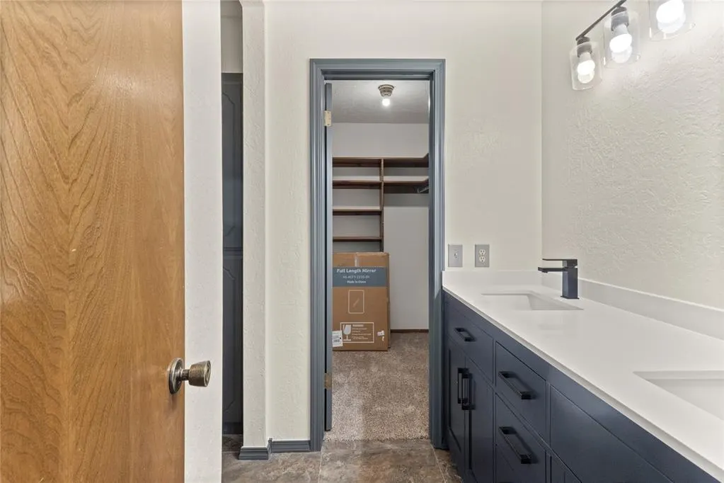 Photo 31 — 901 N Brewer Avenue, Hydro, OK 73048