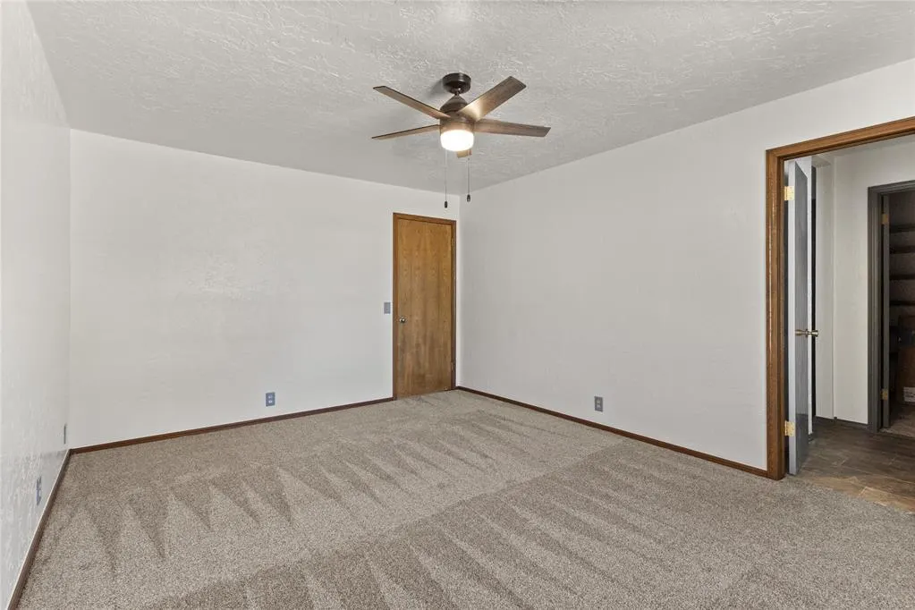 Photo 34 — 901 N Brewer Avenue, Hydro, OK 73048