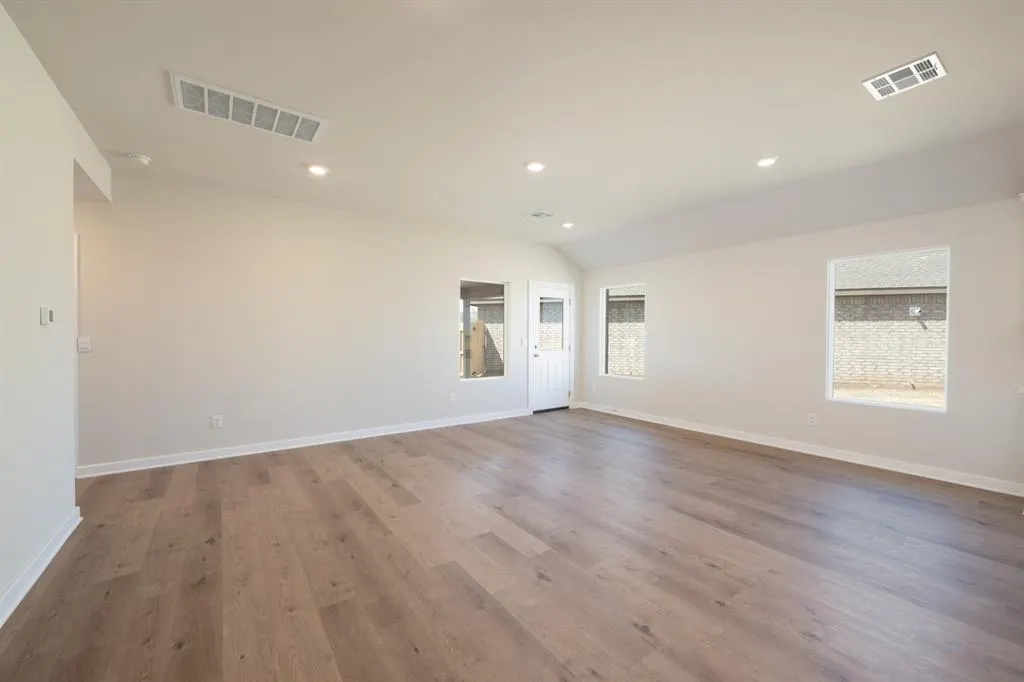 Photo 8 — 8409 NW 61st Street, Oklahoma City, OK 73132
