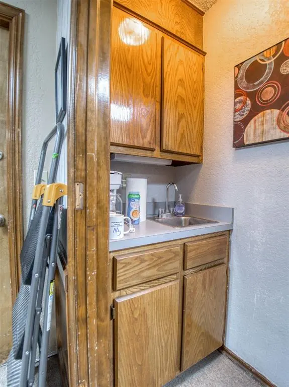 Photo 16 — 504 Tower Drive, Moore, OK 73160