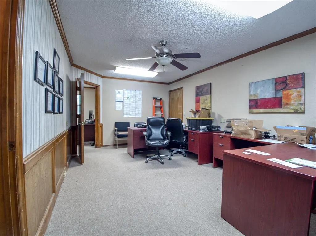 Photo 8 — 504 Tower Drive, Moore, OK 73160