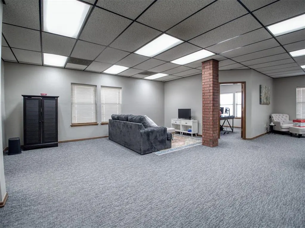 Photo 9 — 504 Tower Drive, Moore, OK 73160