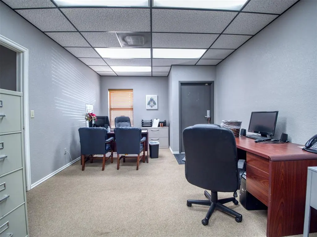 Photo 11 — 504 Tower Drive, Moore, OK 73160