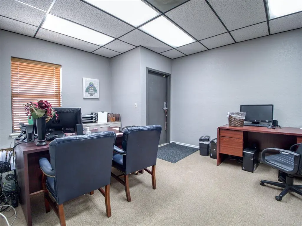 Photo 12 — 504 Tower Drive, Moore, OK 73160