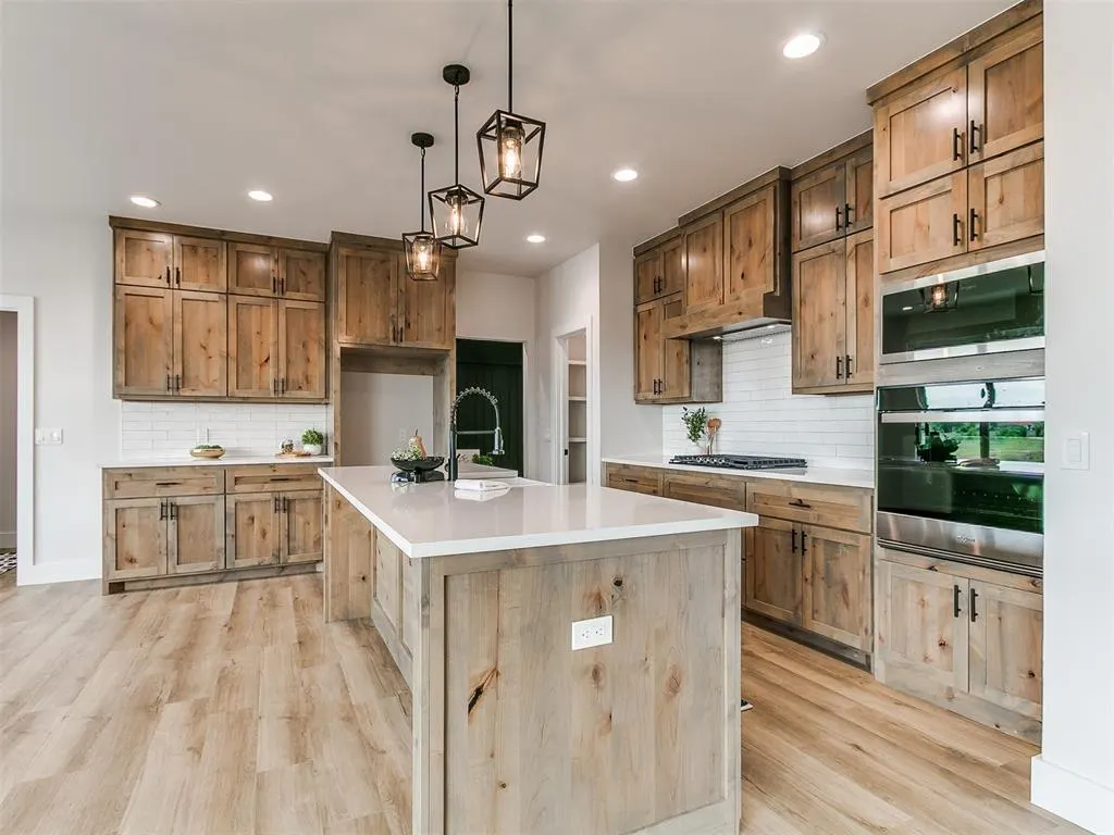 Photo 15 — 11588 Carefree Lane, Shawnee, OK 74804