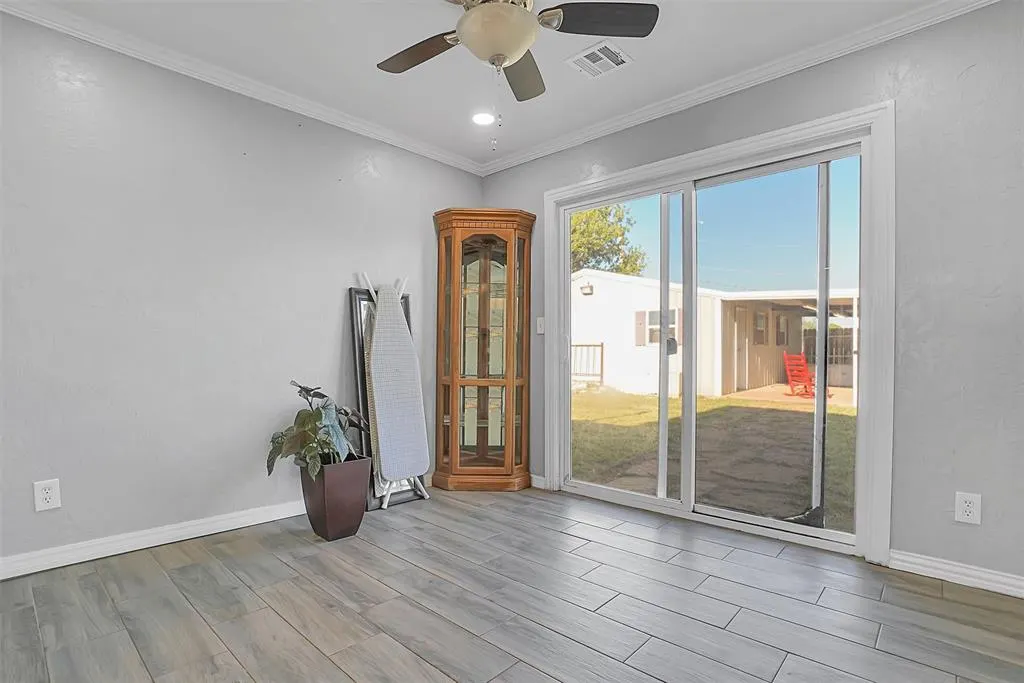 Photo 12 — 515 N Fleming Street, Cordell, OK 73632