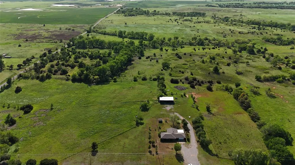 Photo 3 — 33166 State 58 Highway, Carnegie, OK 73015