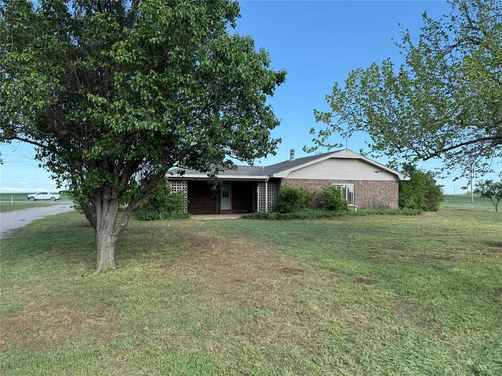 Photo 5 — 33166 State 58 Highway, Carnegie, OK 73015