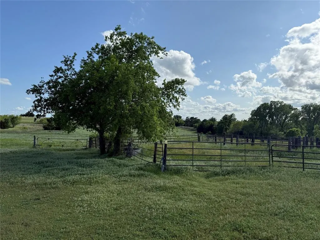 Photo 7 — 33166 State 58 Highway, Carnegie, OK 73015
