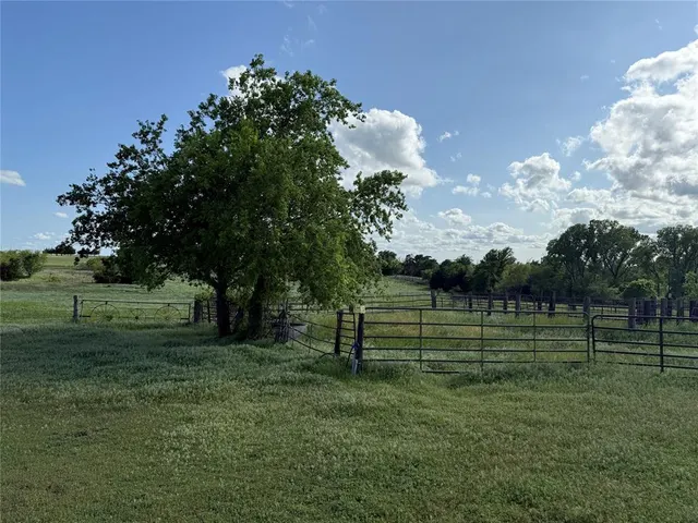 Photo 7 — 33166 State 58 Highway, Carnegie, OK 73015