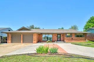 Sold home at 1315 W Wilshire Boulevard