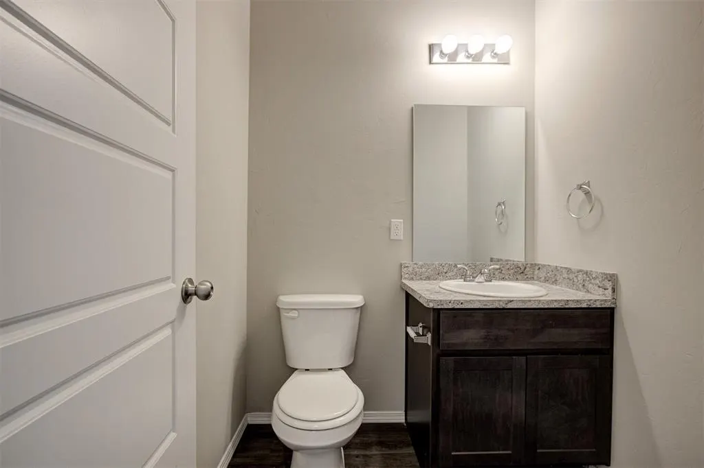 Photo 15 — 1821 Easton Lane, Oklahoma City, OK 73127