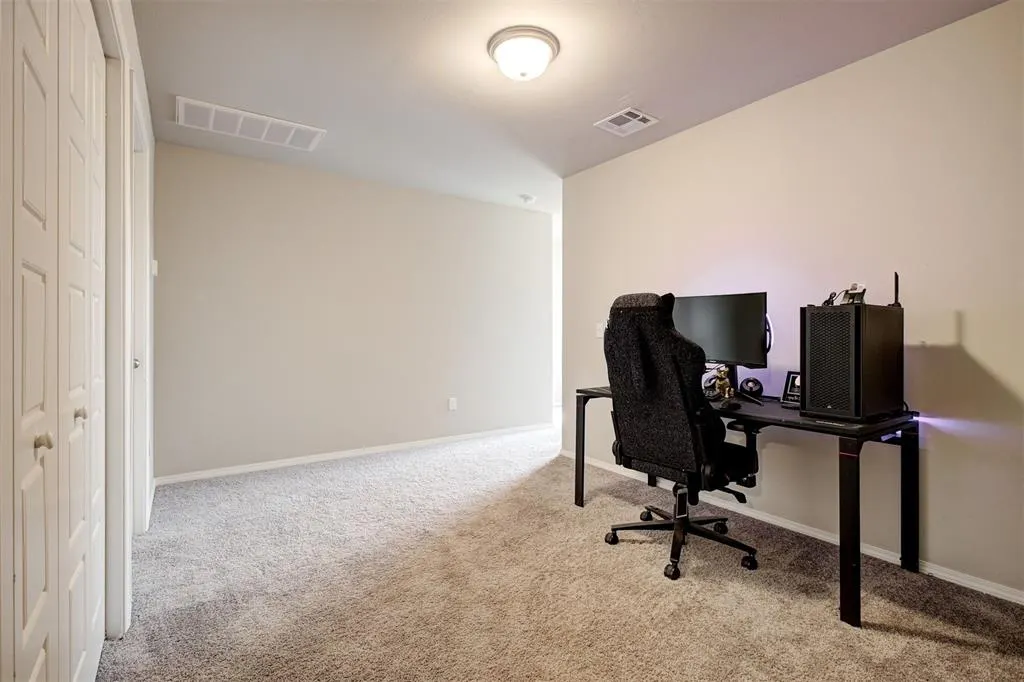 Photo 23 — 1821 Easton Lane, Oklahoma City, OK 73127