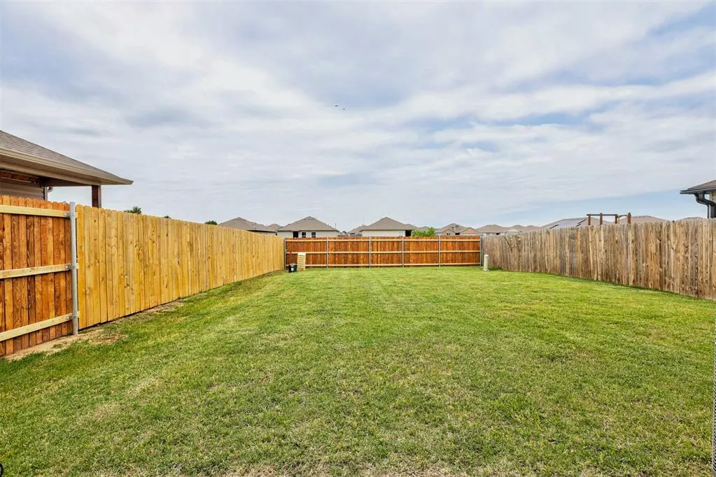 Photo 29 — 1821 Easton Lane, Oklahoma City, OK 73127