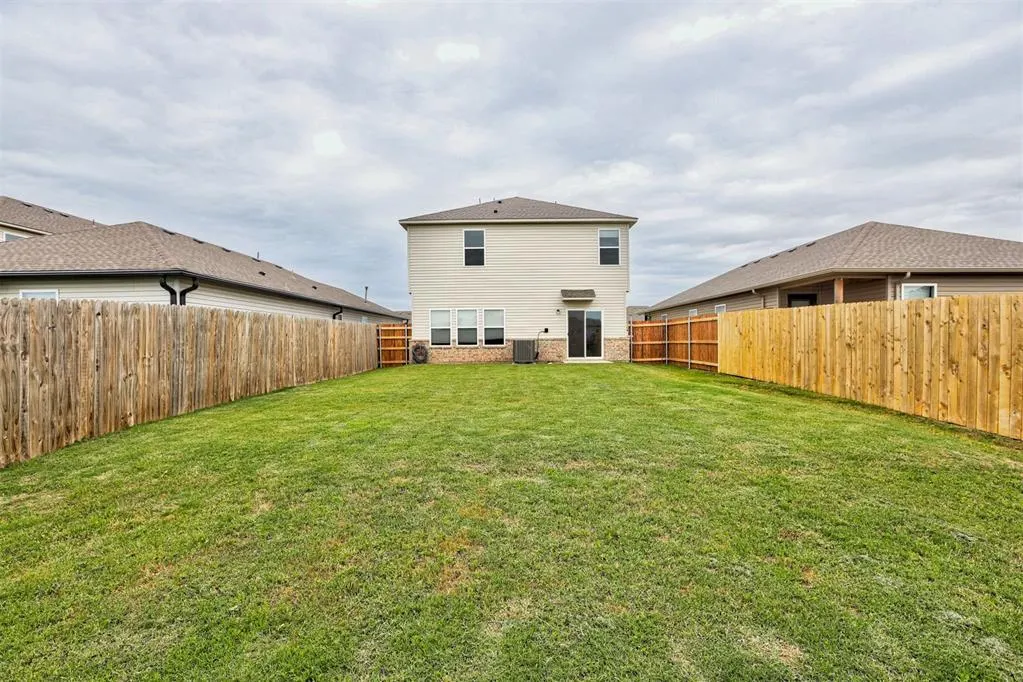 Photo 31 — 1821 Easton Lane, Oklahoma City, OK 73127