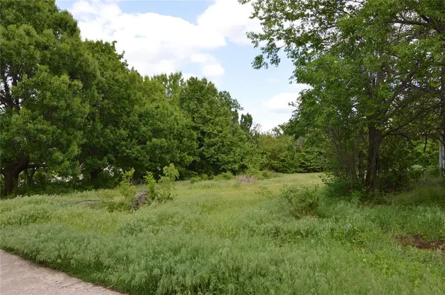 Photo 3 — 13200 NW 10th Street, Yukon, OK 73099